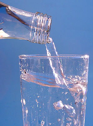 Água Mineral Sem Gás 1,5L